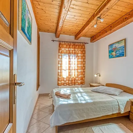 Guest house Silvano Radosi Kadumi